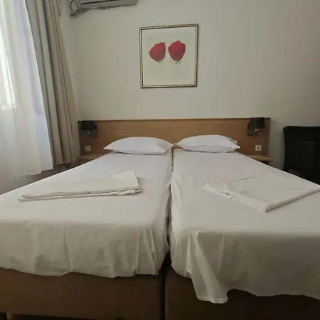 Ralf Hotel