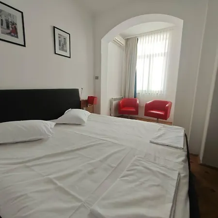 Ralf Hotel Bucharest