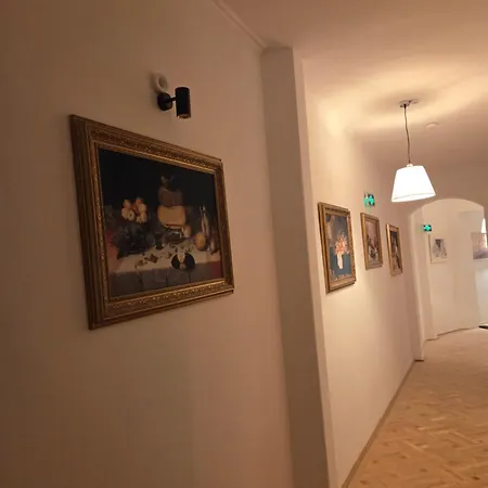 Ralf Hotel